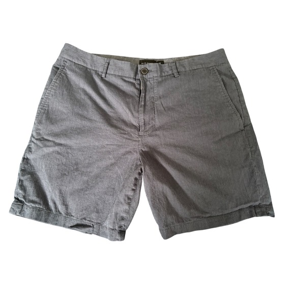 Club Monaco Baxter Fit Striped Shorts Men's Size 32 Flat Front Casual - Picture 1 of 5